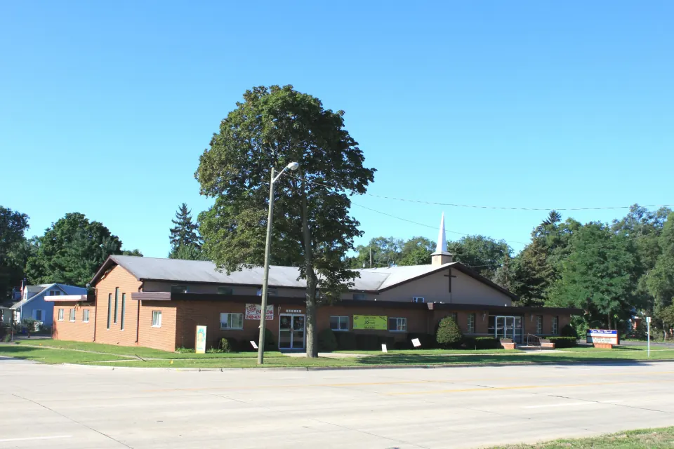 Exterior of Open Arms Church in Livonia, photographed in 2011